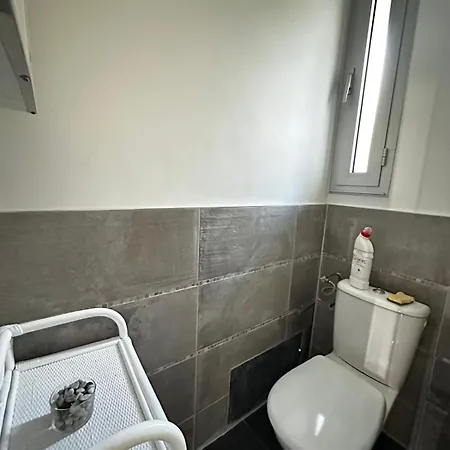 Escapade Apartment *