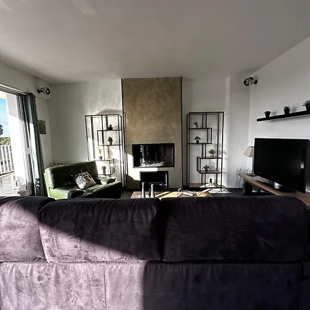 Escapade Apartment *